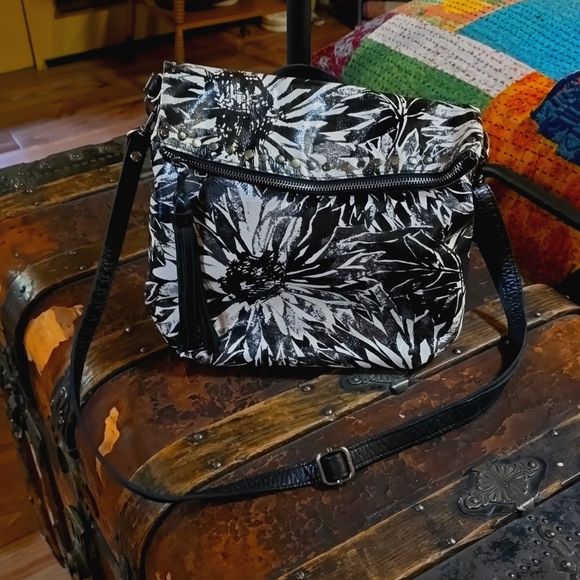 Patricia Nash Backpack-purse - Picture 6 of 12